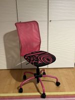 Chaise rose et noire IKEA (hauteur réglable)