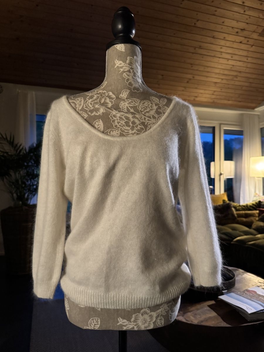 Maglioni & Felpe: Weisser flauschiger Pullover – Usato da St. Gallen venduto da bea_9qzt