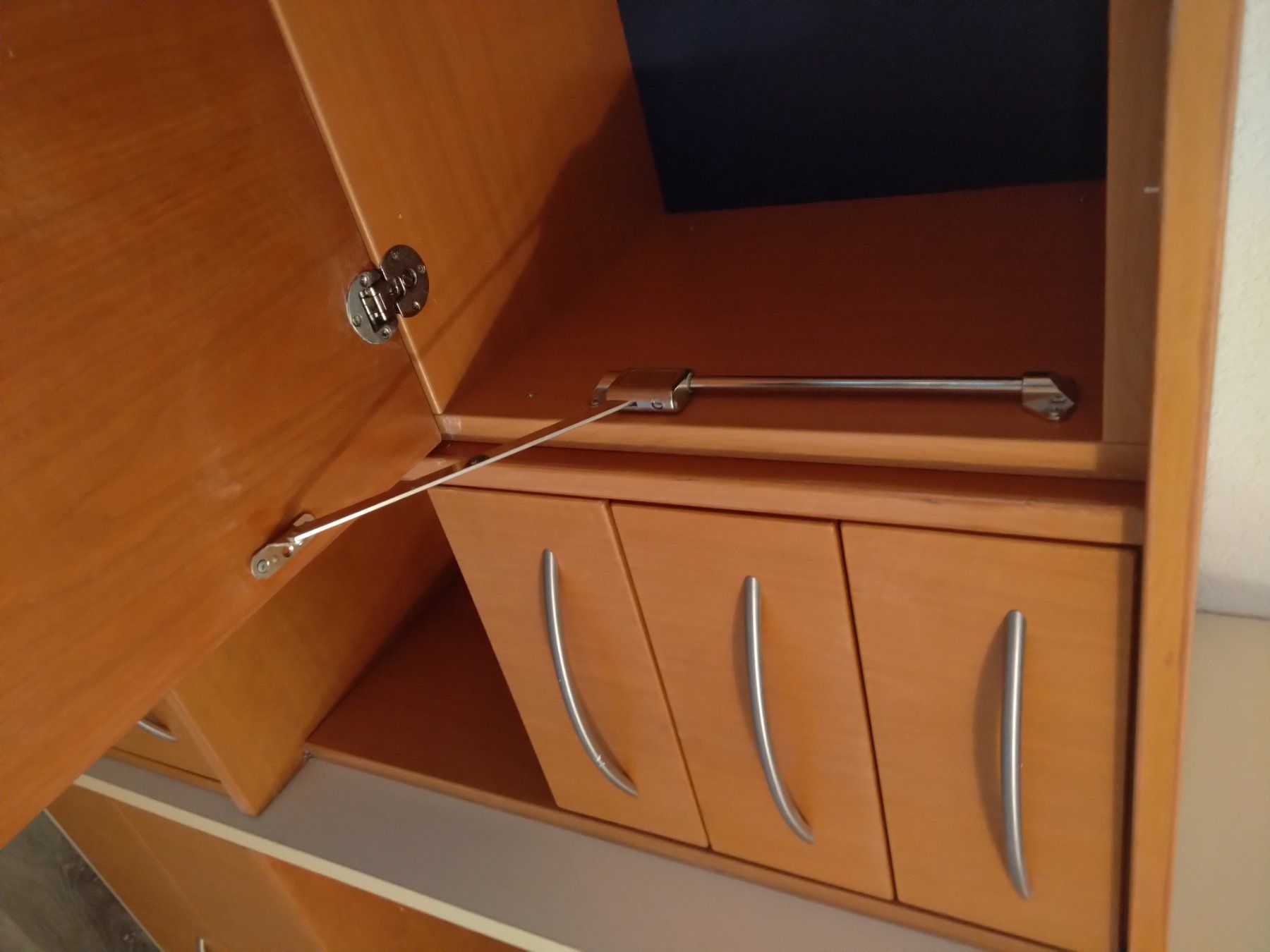 Armadi: Meuble de salon – Usato da Tramelan venduto da and_j8tk 3
