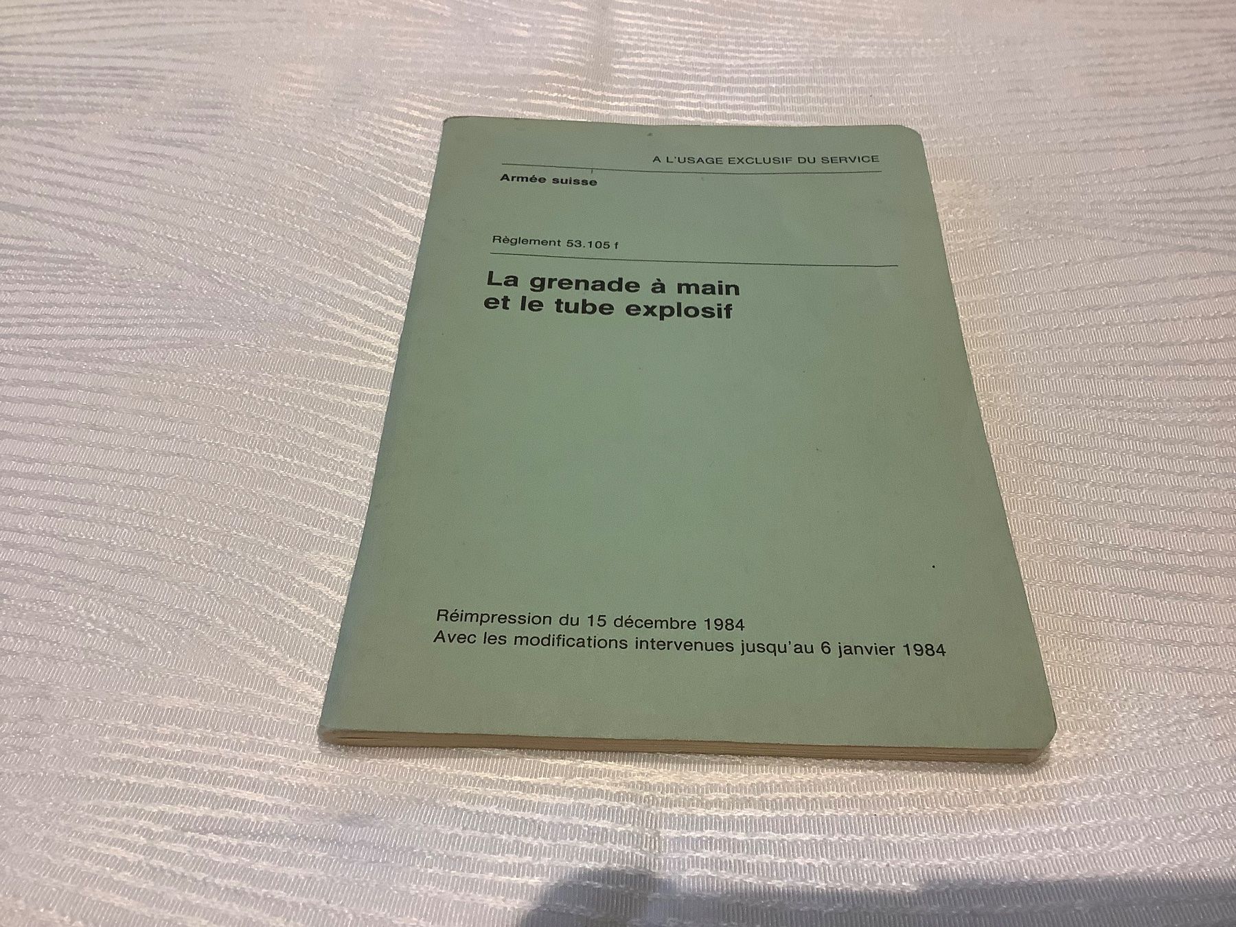 Libri: La grenade à main et le tube explosif – Usato da Massongex venduto da Nitramas