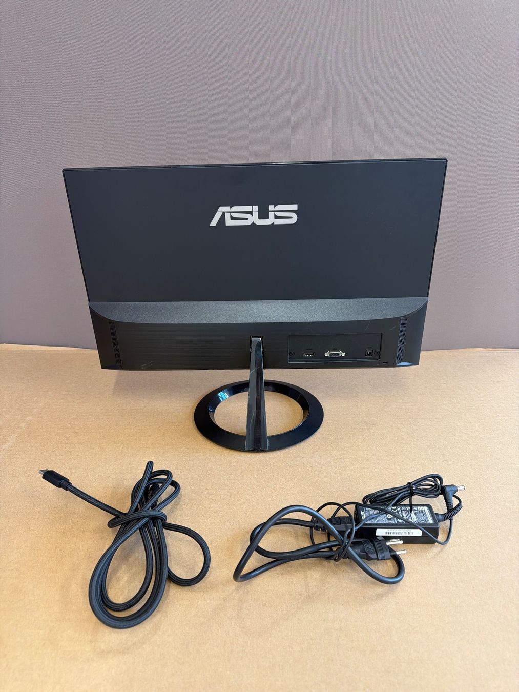Asus Monitor: ASUS VZ229HE 21.5" Monitor – Usato da Dietlikon venduto da ComdatAG 3
