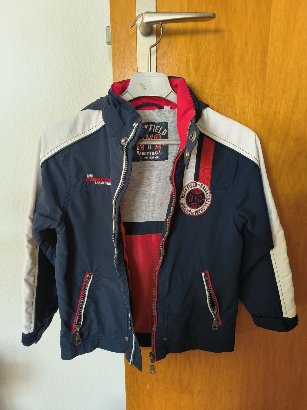 Jacken & Mäntel: Jacke Gr. 116 – Gebraucht aus Gelterkinden von ram_5vkp 1
