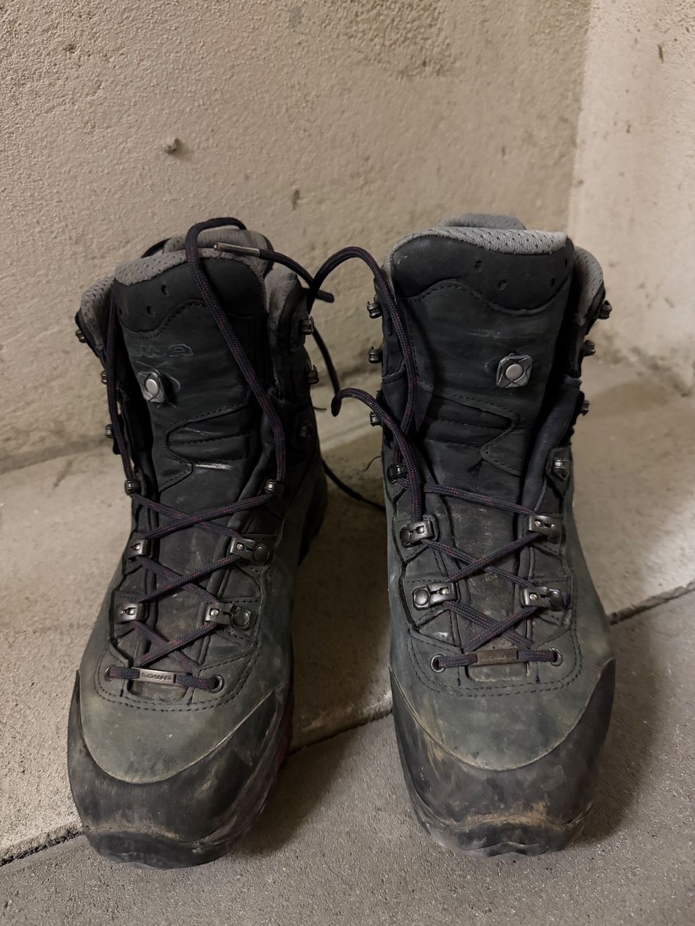 Lowa Chaussures femmes: Lowa Wanderschuhe, Grösse 39 – D'occasion à Zürich par mimimischus_2811