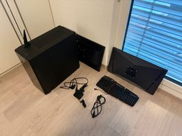 Gaming PC System mit Zubehör schwarz gebrauchter Zustand