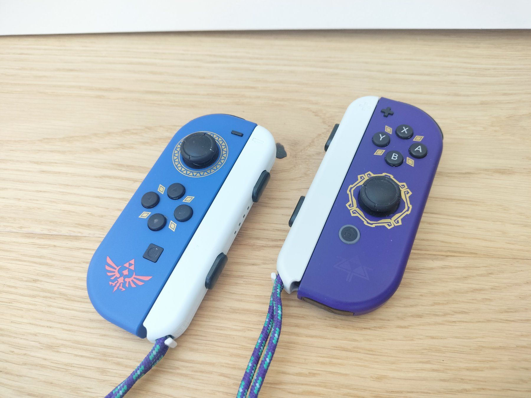 Controller: Nintendo Switch Joy-Cons Zelda Edition – Usato da Wil SG venduto da kaizzen