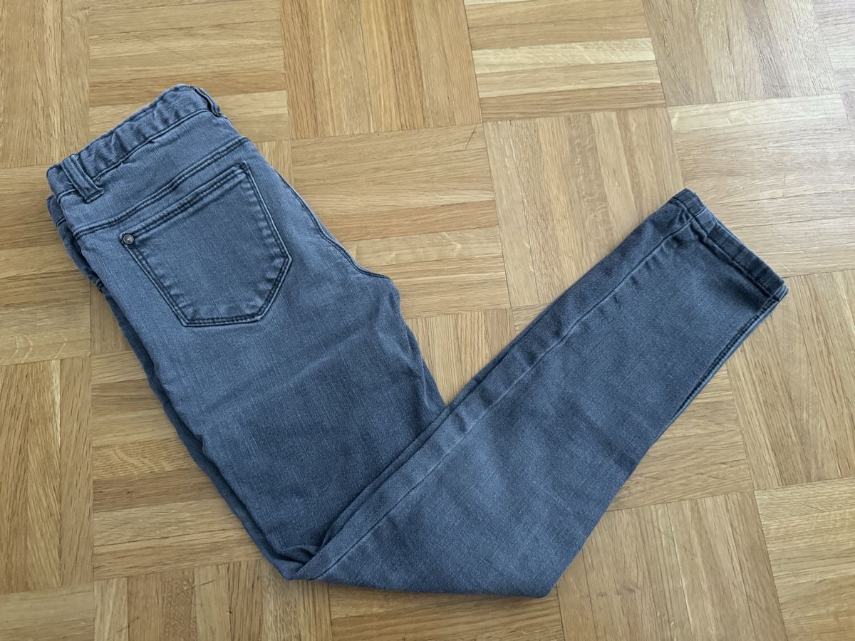 Pantaloni: Kinder Jeans, Gr. 128 – Usato da Kilchberg ZH venduto da Von_dutch 1
