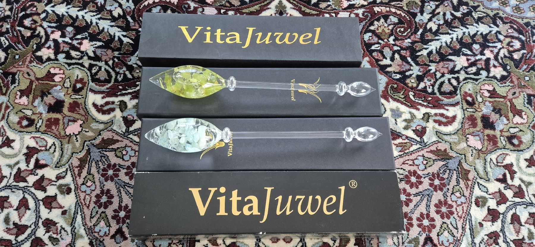 Vitajuwel Bicchieri: VitaJuwel Edelsteinwasserstab Set, – Usato da Meilen venduto da COSTA_ABC