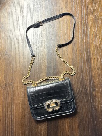 Elegante schwarze Umhängetasche