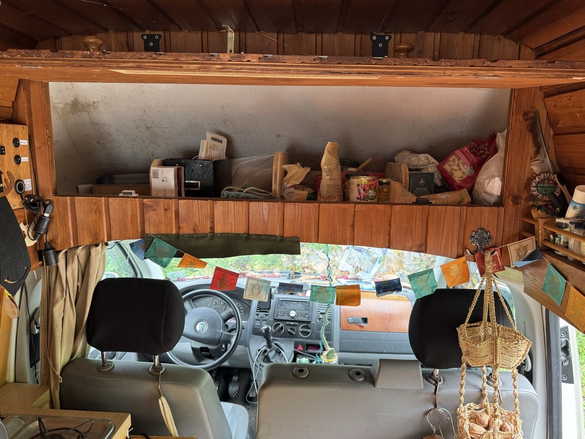 VW Veicoli da campeggio: VW T5 Transporter Wohnmobil-Chalet – Usato da Oberwil i. S. venduto da ulr_qy5d 7