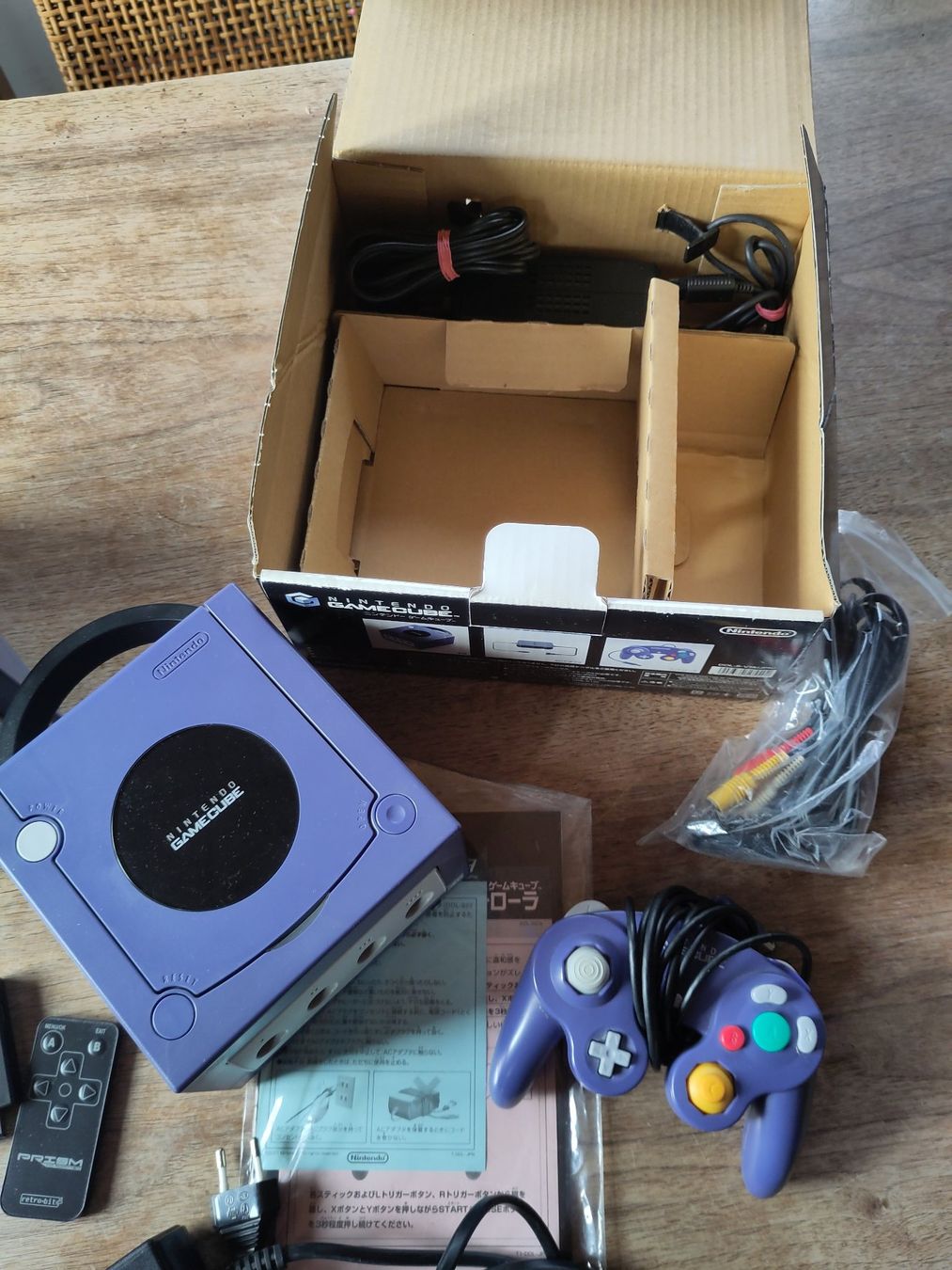 Nintendo Console: 2 Nintendo GameCube Konsolen mit GC Loader & Prism Retro Bit – Usato da Uerzlikon venduto da verrueckte_ball 1