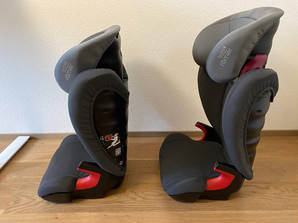 Britax Römer Seggiolini per auto: 2 x Britax Römer Kindersitz Kid II – Usato da Allschwil venduto da Picarus 3