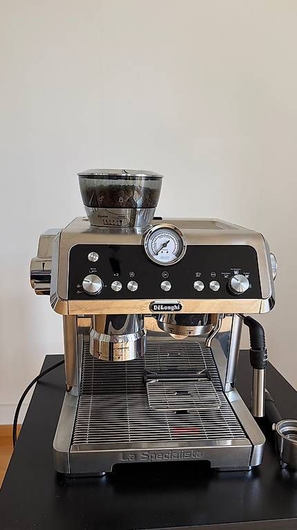 De'Longhi Machines à café & Machines à expresso: De Longhi La Specialista Espressomaschine – D'occasion à Zürich par spiritmidnight