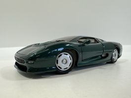 Jaguar XJ220 1:18, dunkelgrün, MAISTO