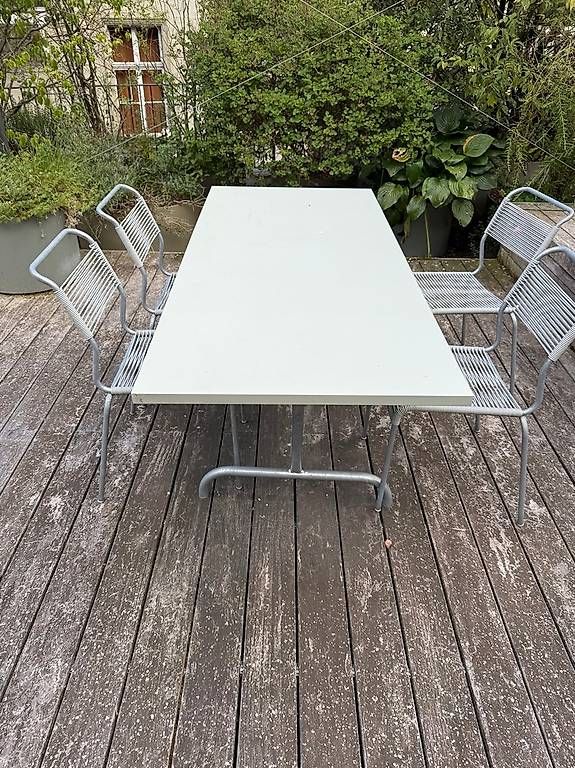 Set di tavolo e panche: Schaffner Gartentisch mit 4 Stühlen – Usato da Bern venduto da Martin7299 1