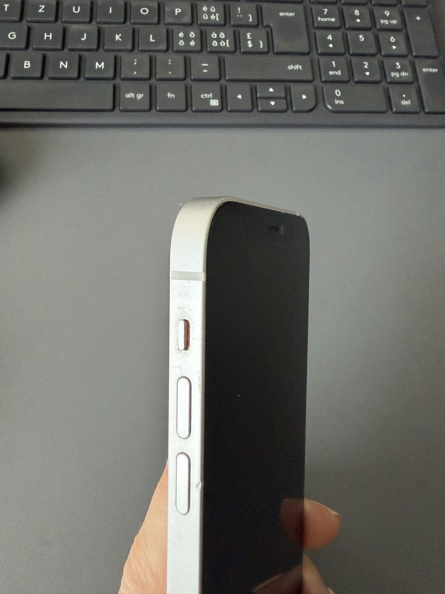 Apple Telefoni cellulari / Smartphones: Apple iPhone 12 64GB weiss – Usato da Lachen SZ venduto da isa_zq6c 4