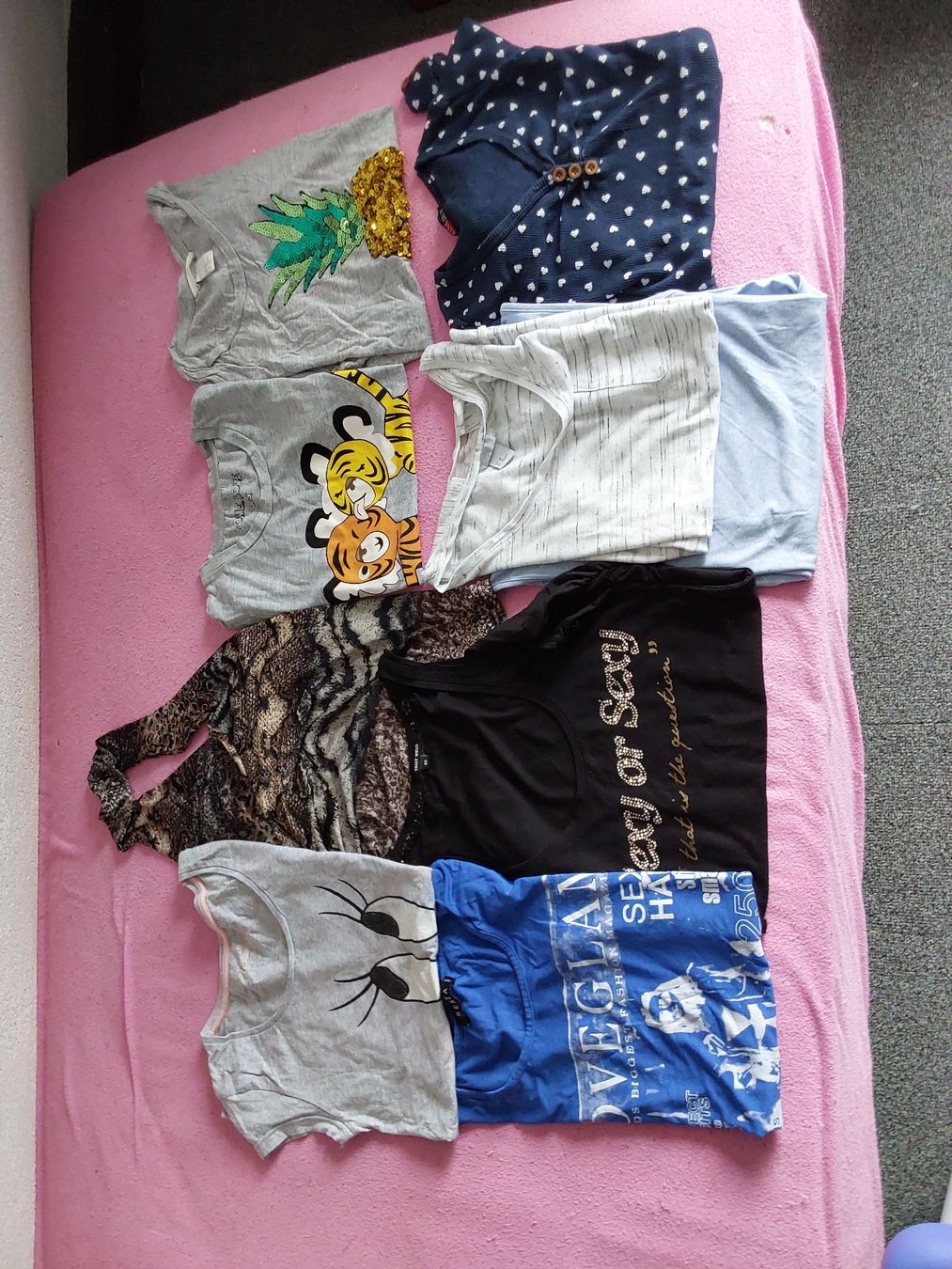 Kleiderpakete: Buntes Oberteile Paket Gr. XS – Gebraucht aus Döttingen von Verkauf