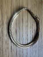 Vergoldetes Armband im Fischgrät-Design – elegant & zeitlos
