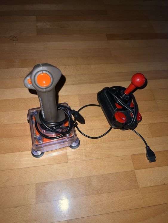 Joysticks C64/Amiga | Kaufen auf Ricardo