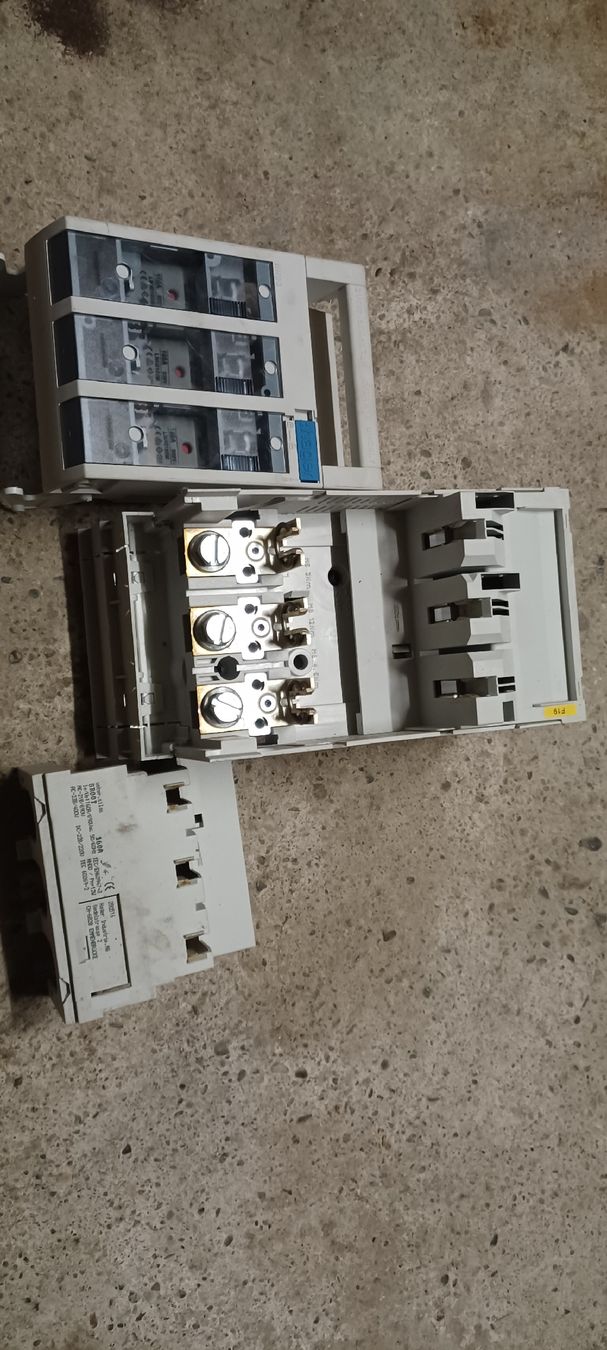 Hager Alimentation électrique: HAGER NH Trenner – D'occasion à Lommis par Mondeo63070 1