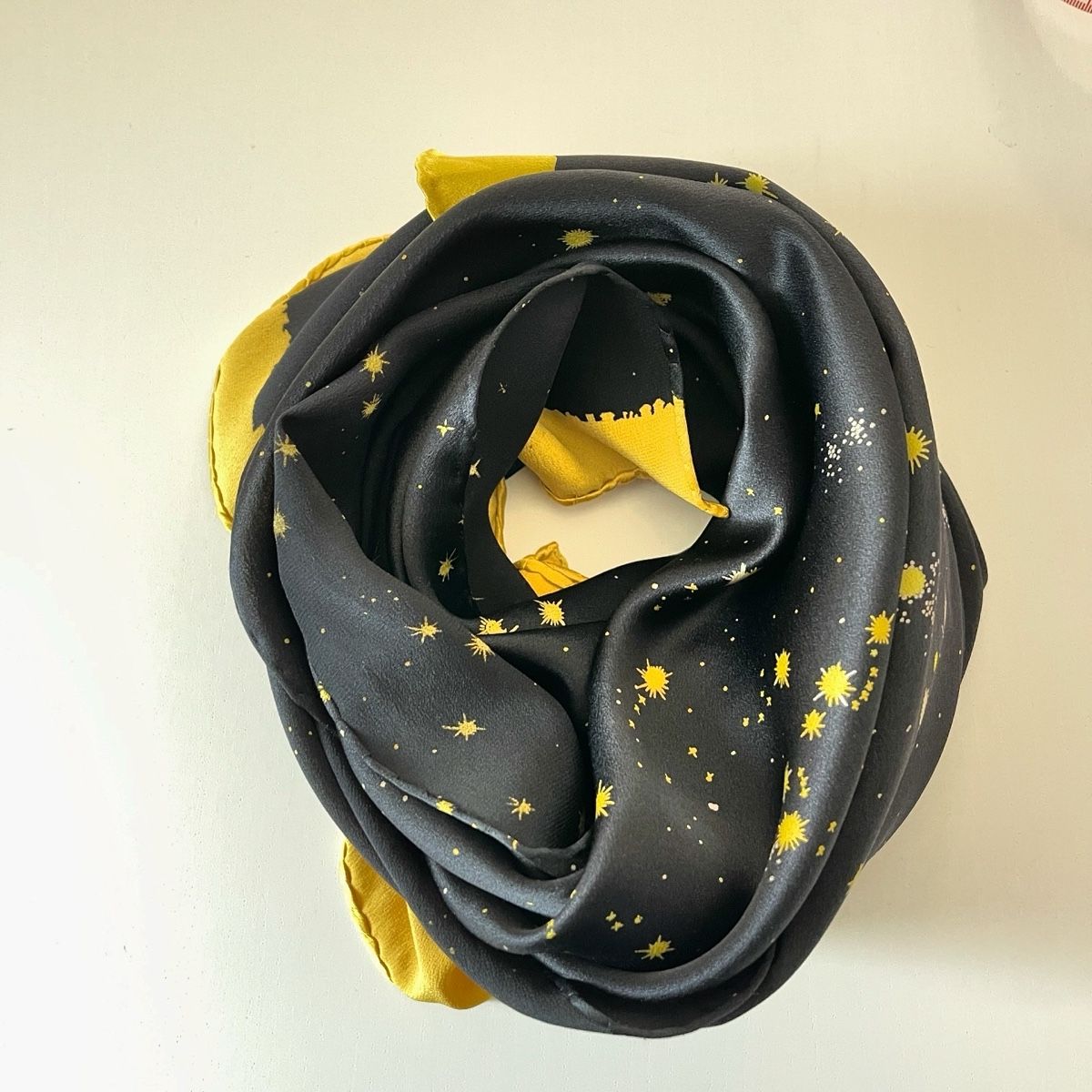 Fabric Frontline Foulard & Sciarpe: FABRIC FRONTLINE Silk Scarf "Zurich by Night" – Nuovo (secondo la descrizione) da Emmen venduto da Avviivva_Com2023 1