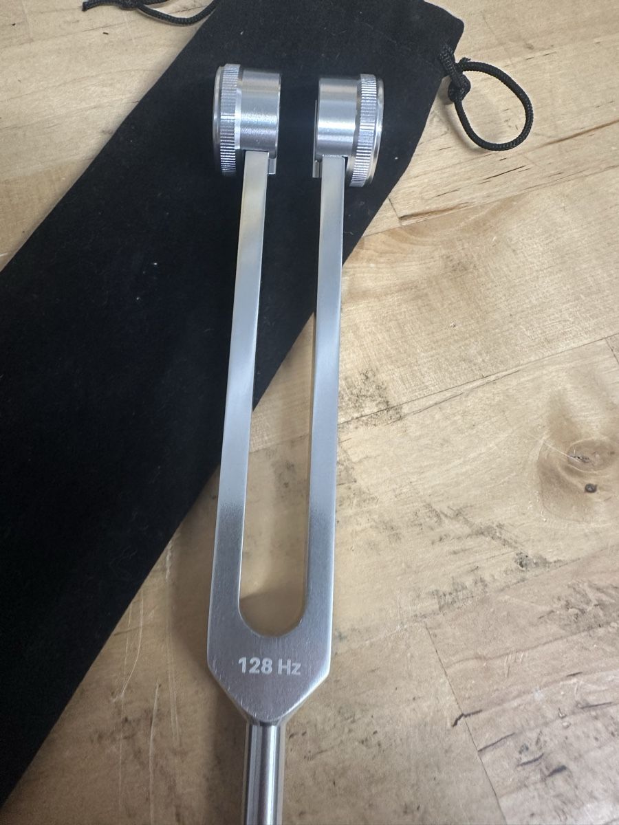 Strumenti musicali: Hochwertige Stimmgabel 128 Hz! – Usato da Ebikon venduto da Gaenggeliwaar 3