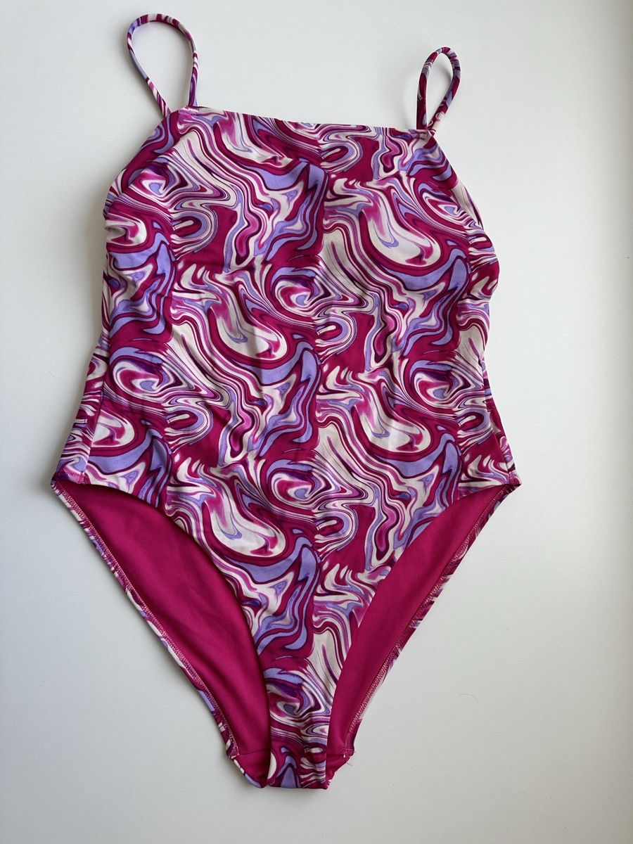 Costumi da bagno & Bikini: CLOCKHOUSE Badeanzug - wattiert - gemuster! Gr. L – Usato da Davos Dorf venduto da Wullemuus