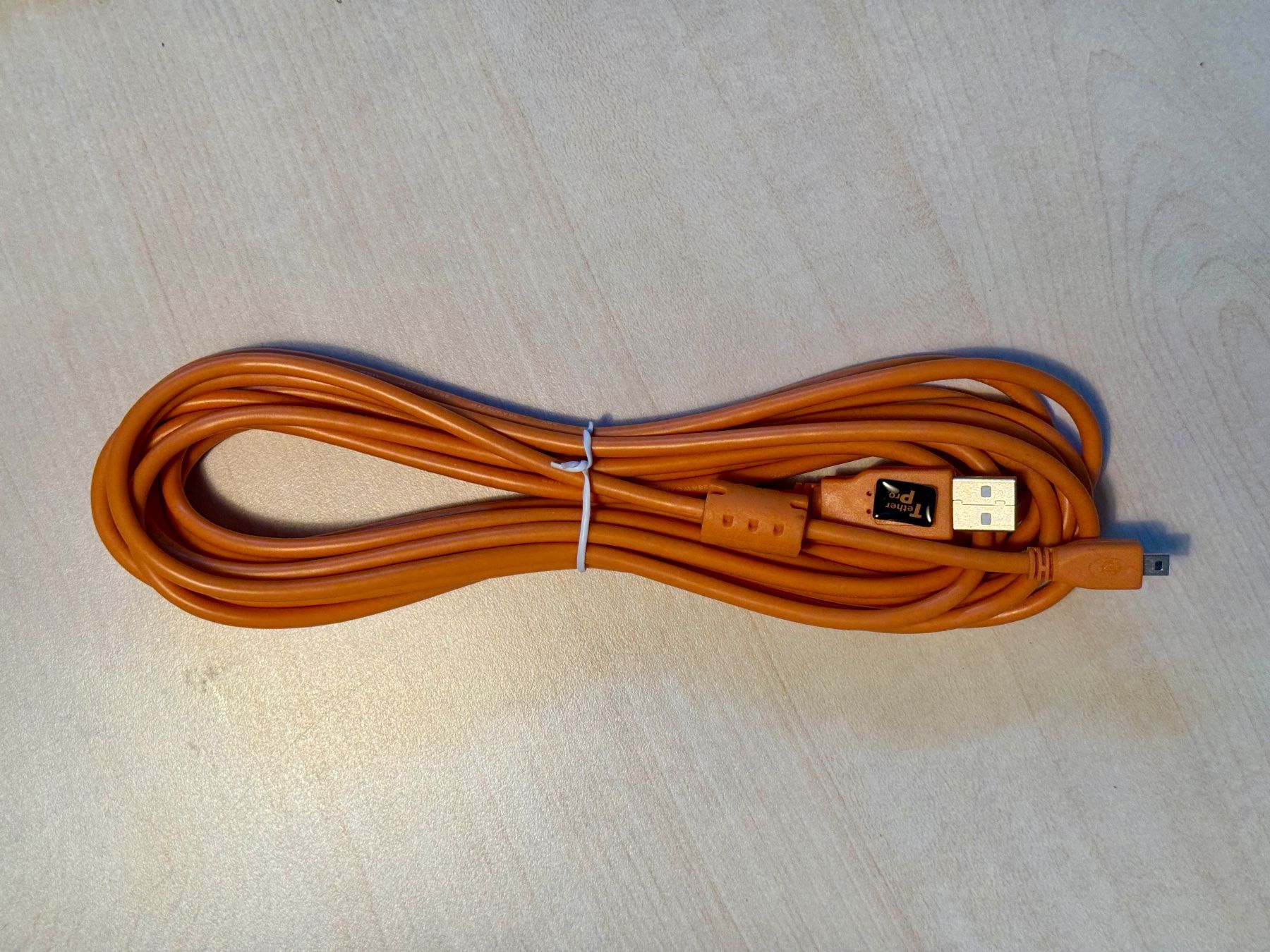 Kabel: TetherPro USB 2.0 to Mini-B 8-Pin Kabel, 4.5m – Gebraucht aus Buochs von Frosch77
