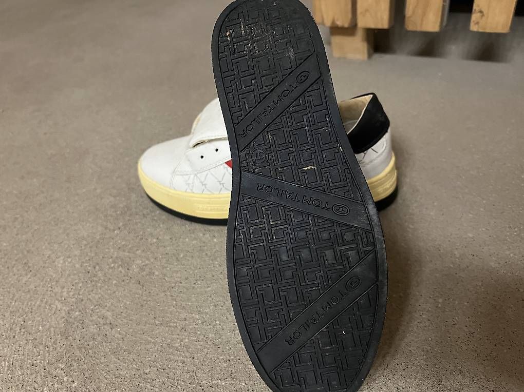Scarpe da donna: Damen-Sneaker Tom Tailor,37 – Usato da Flawil venduto da SG8888 1