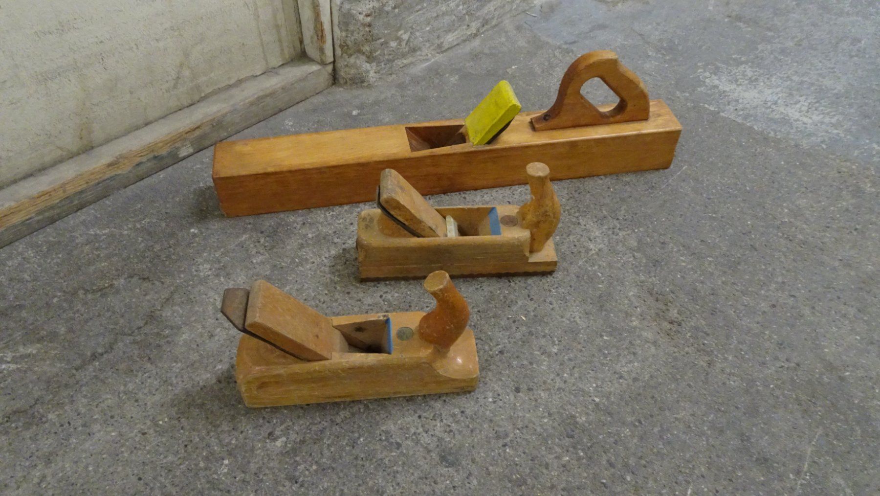 Alle Werkzeuge: 3 alte Hand-Hobel – Gebraucht aus Zürich von blaumeisli62