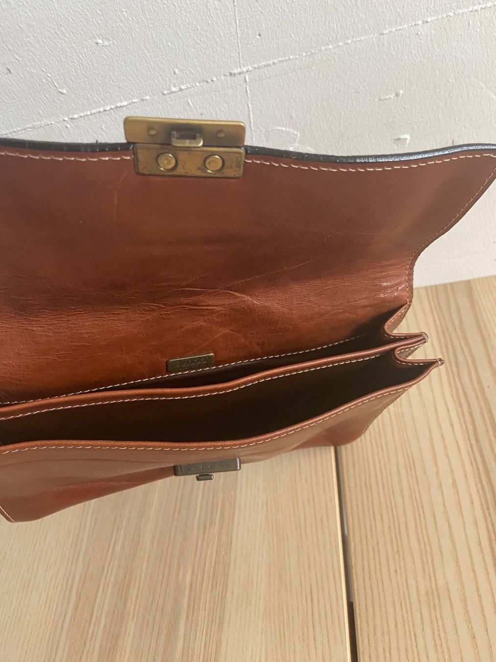 Bally Borse: Original Bally Ledertasche mit Verschluss – Usato da Zürich venduto da Eves.vintage.element 2