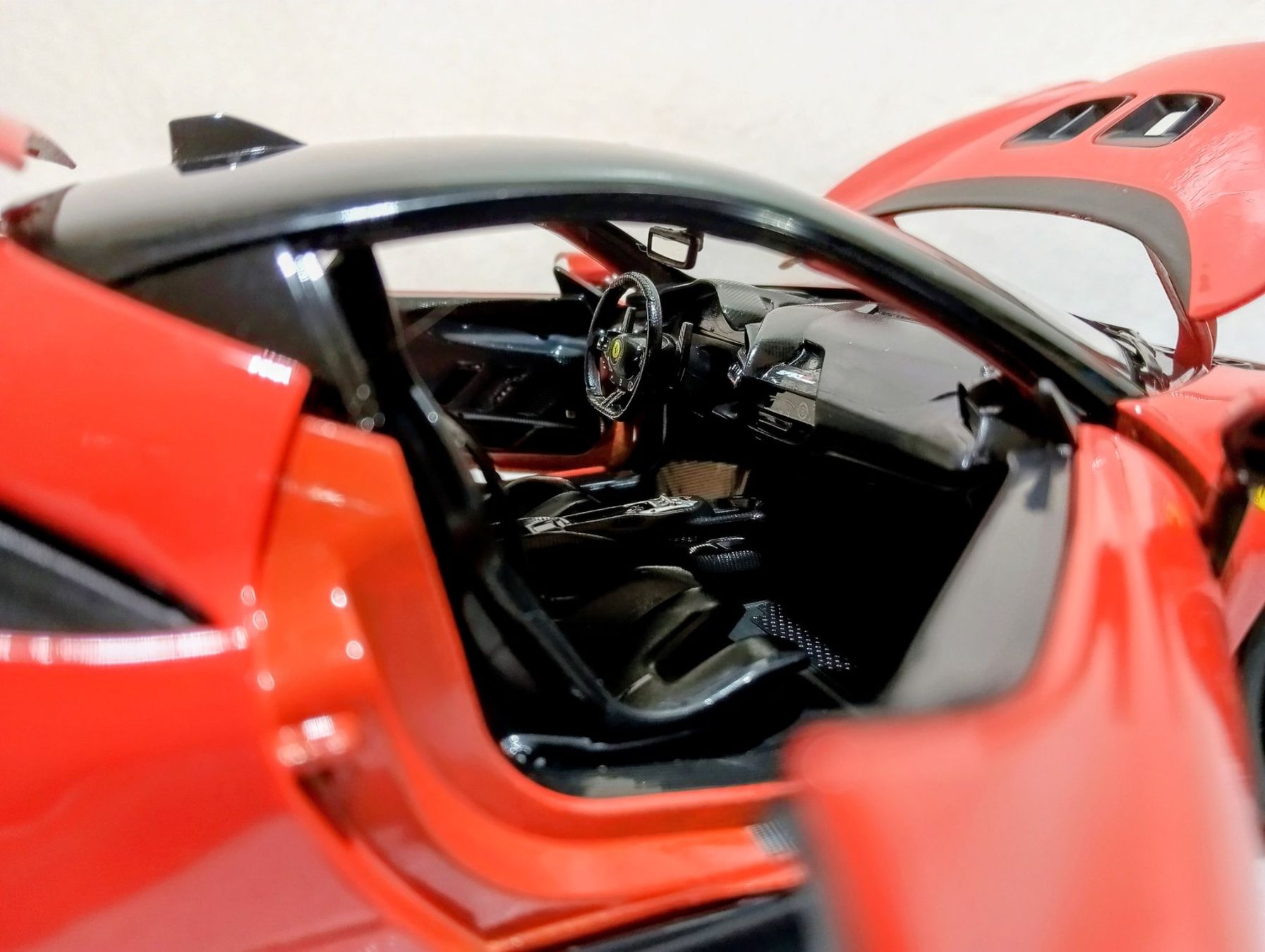 Bburago Modellini d'auto: Ferrari FS90XX Stradale – Nuovo (secondo la descrizione) da Huttwil venduto da Secondtrain 6