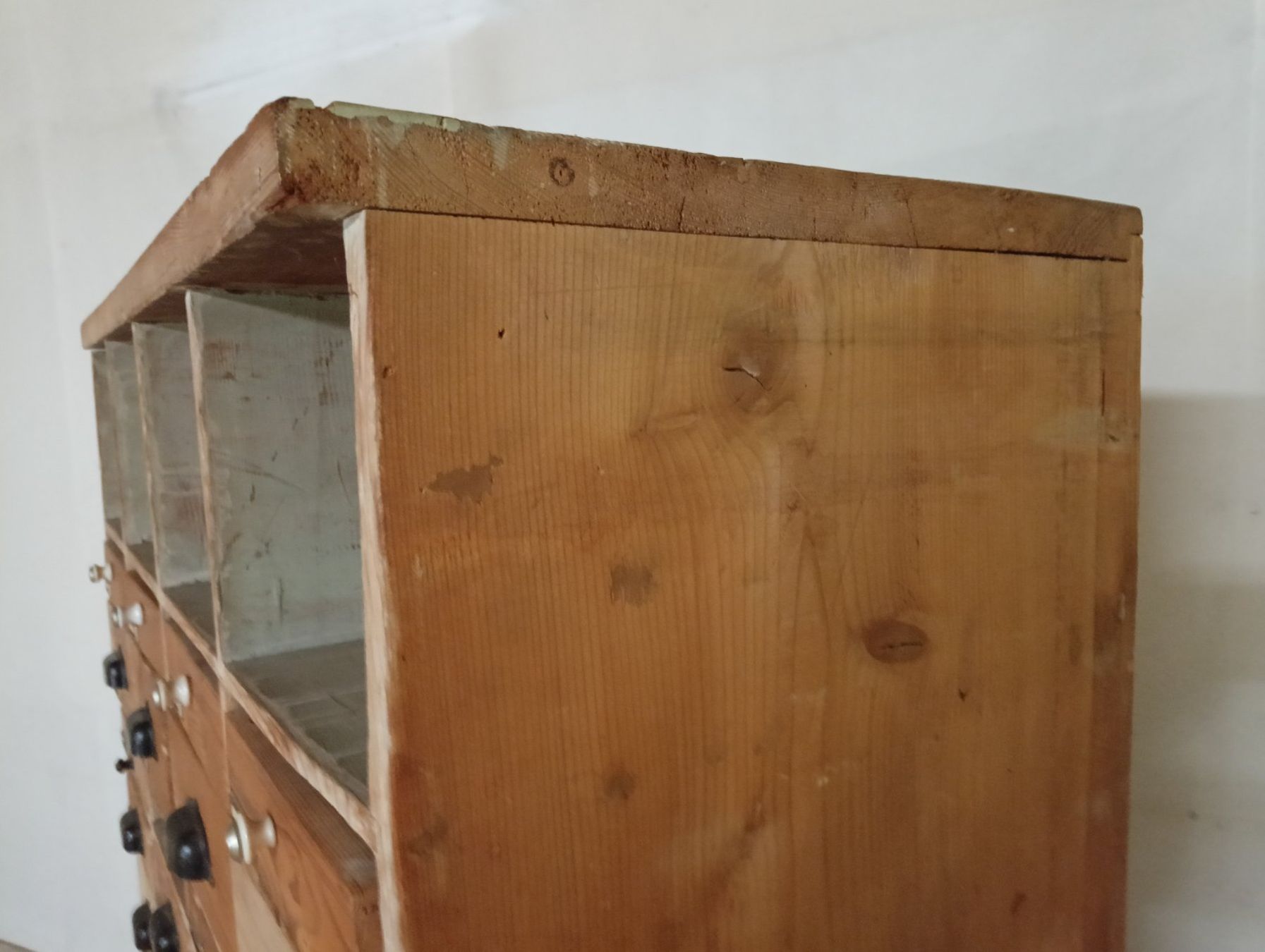 Armadi: Vintage Apotheker Schrank – Usato da Lumino venduto da Happy4Happy 6