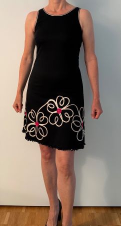 MOSCHINO Cheap&Chic - aufwändige Blüten-Applikationen Gr 36
