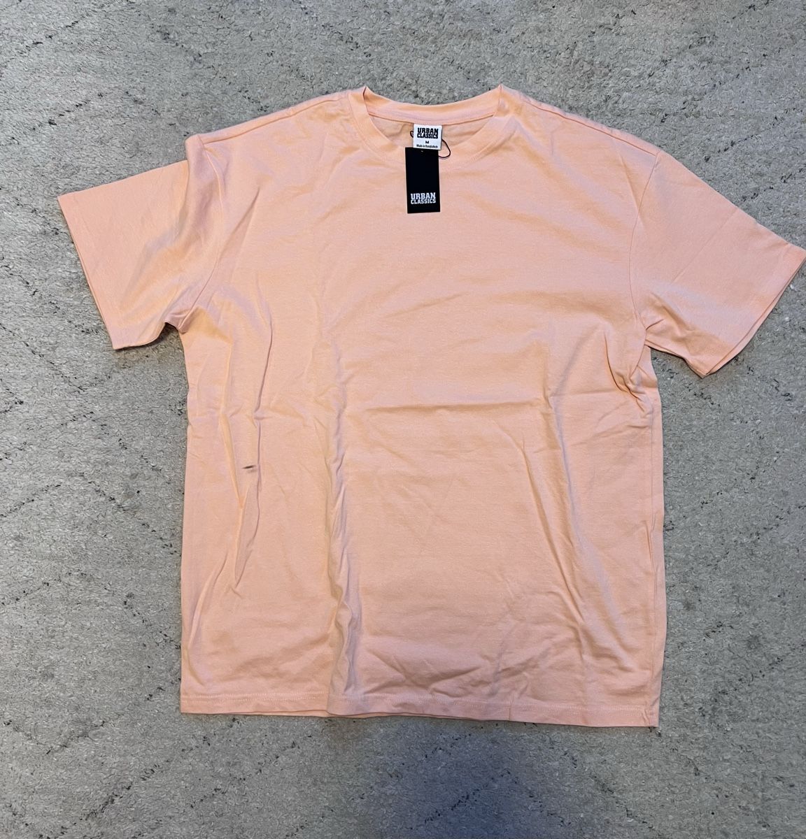 T-shirt: Urban Classics TALL TEE - T-Shirt basic - softapricot Gr. M – Nuovo (secondo la descrizione) da Emmenbrücke venduto da ThomiE01