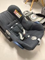 Autositz mit Isofix-Basis guter Zustand