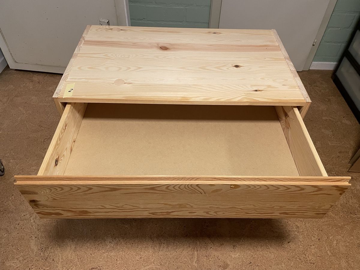 Cassettiere: Ikea Ivar, Kommode mit drei Schubladen (Nr.2) – Usato da Reinach BL venduto da DagobertDuck100 1
