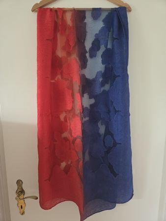 Schöner Designer Schal, rot/blau, leicht für den Sommer!