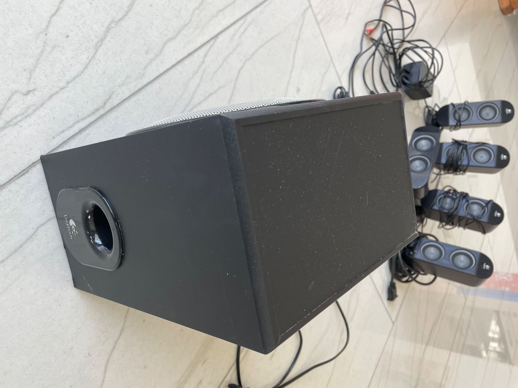 Logitech Casse acustiche: Logitech Surround-Sound-System 5.1 – Usato da Bülach venduto da blanikwhatelse 5