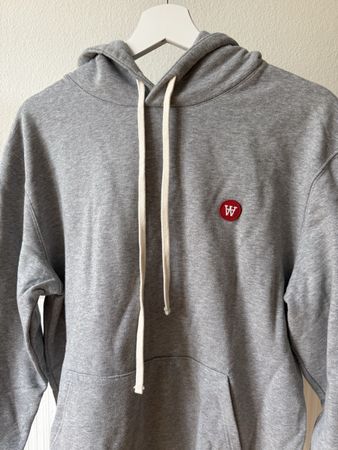 Wood Wood Hoodie grau mit Logo neuwertiger Zustand