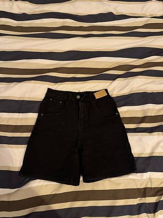 Short taille S 