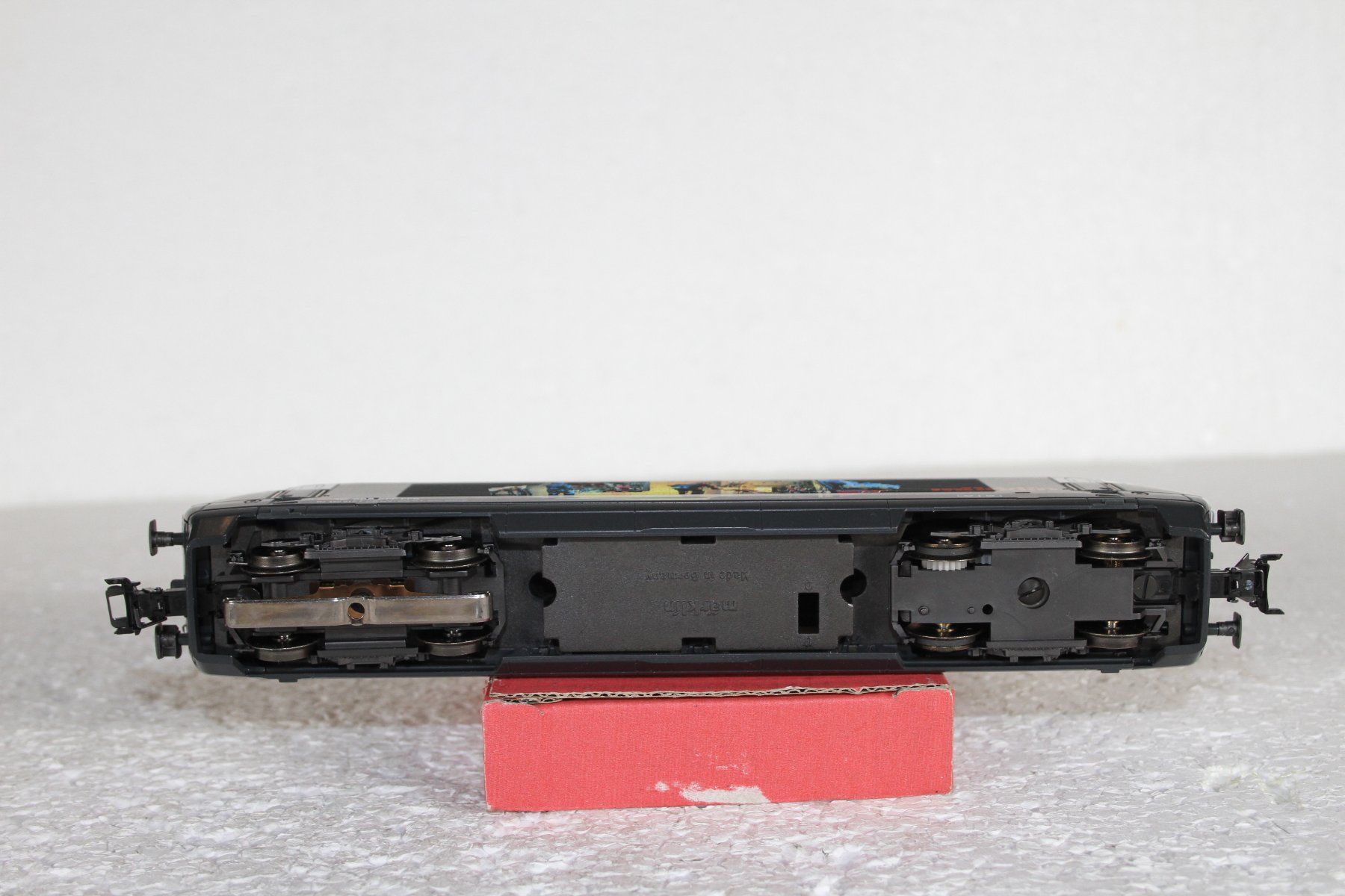 Märklin Modellini di ferrovie: Märklin SBB Re 460 Dummy E-Lok Heizer – Usato da Triesen venduto da gleis8 5