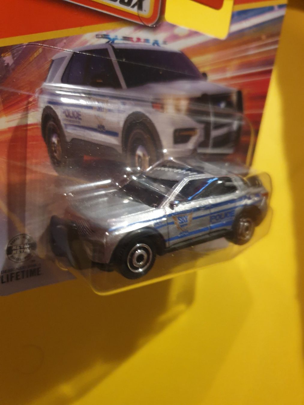 Matchbox Voitures modèles: 2 x Matchbox 2016 Ford POLICE INTERCEPTOR – Neuf avec emballage d'origine à Oftringen par Rotor 6