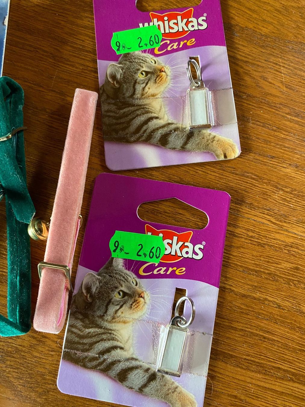 Leine & Halsband: 4 Katzen Halsbänder,  2 Adressen Anhänger – Neu und originalverpackt aus Rosshäusern von Reb_87sr 1