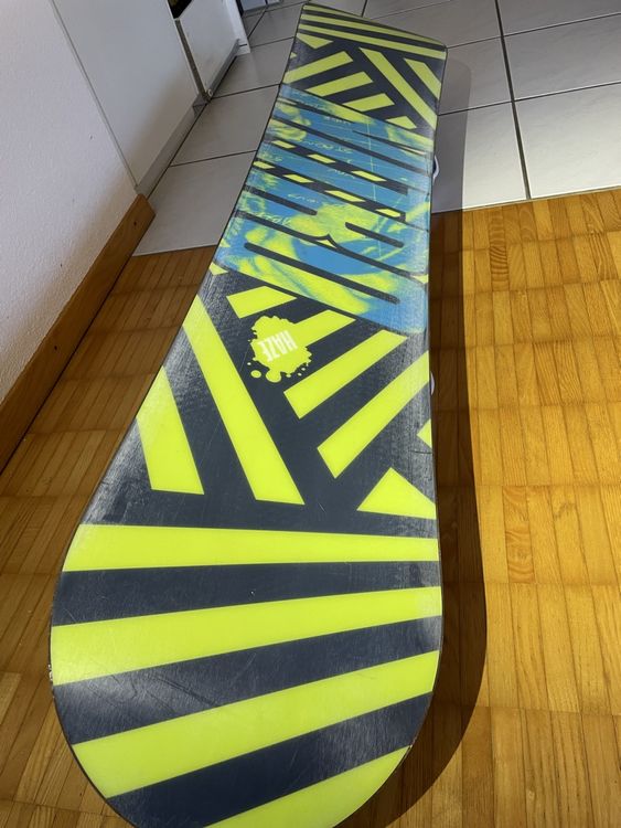 Snowboard mit Bindung, 157cm 4