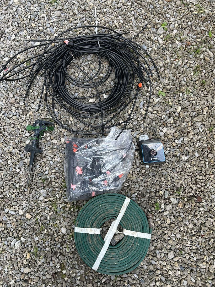 Gardena Tubi & Tubi flessibili: Bewässerungsset mit Gardena Wassercomputer – Usato da Ibach venduto da heifla