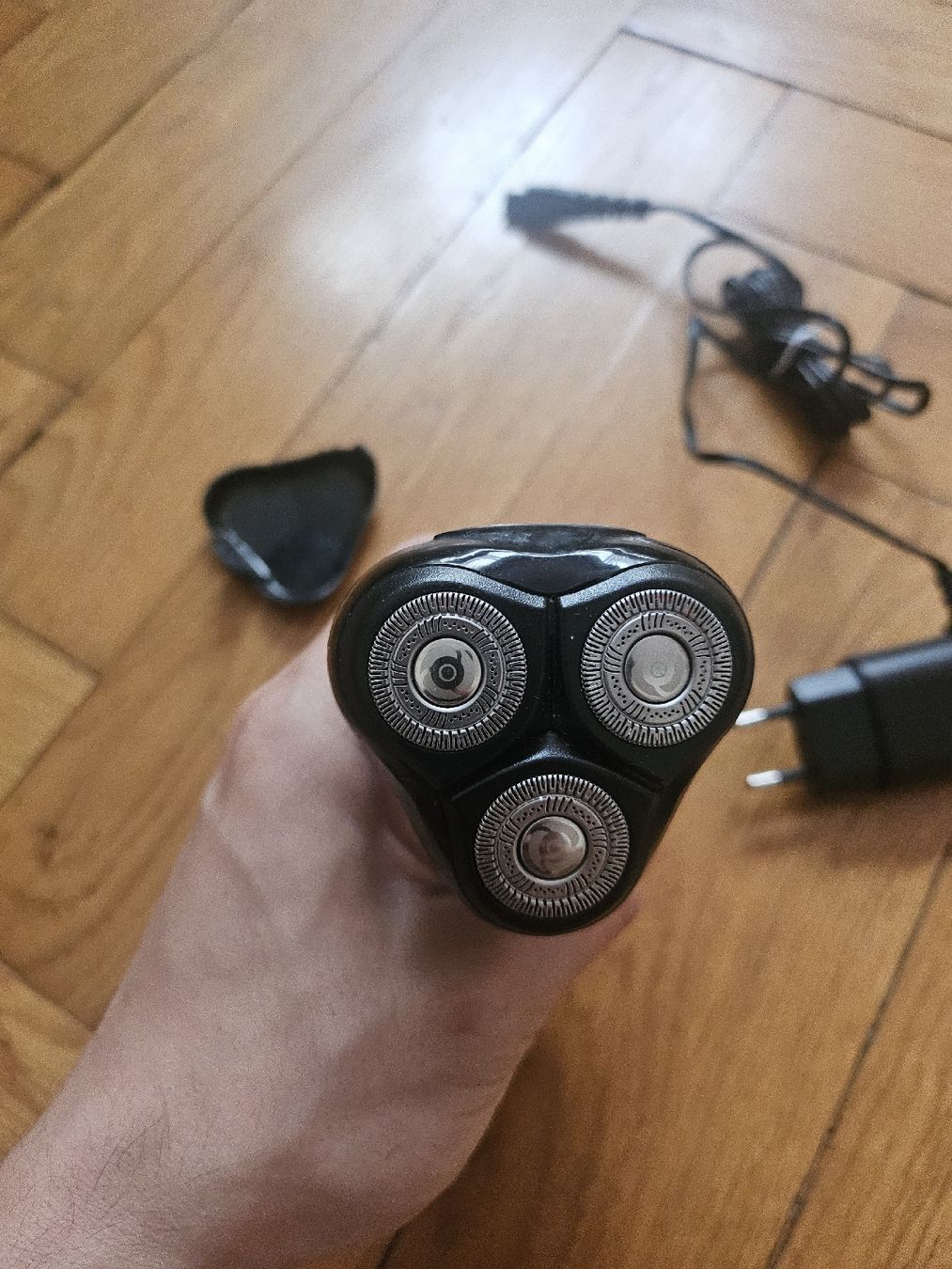 Remington Rasoi & Lamette da barba: Rasoir électrique Remington – Usato da Lausanne venduto da Fredo_Dodo 1