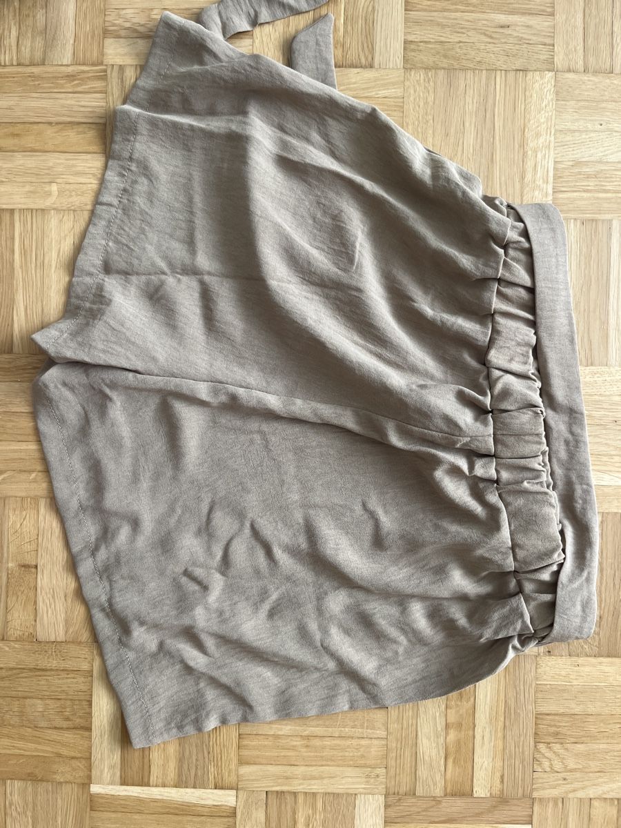 Lotti di vestiti: Sommerliches Set Oberteil + Shorts – Nuovo (secondo la descrizione) da Dübendorf venduto da ani_xht5 3