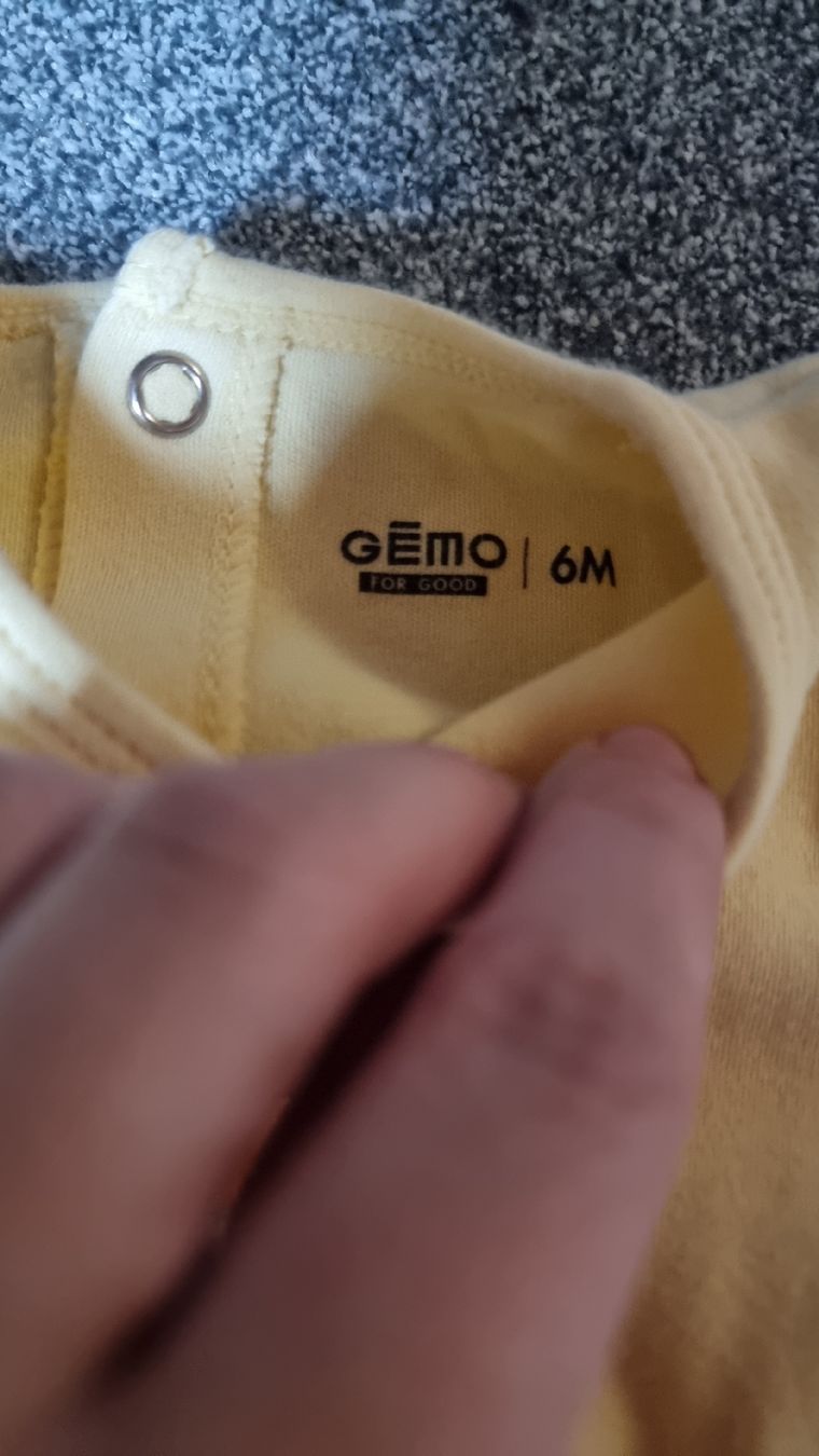 Pyjamas & Ähnliches: Pyjama lion 6 mois  – Gebraucht aus Les Breuleux von Mily1991 2