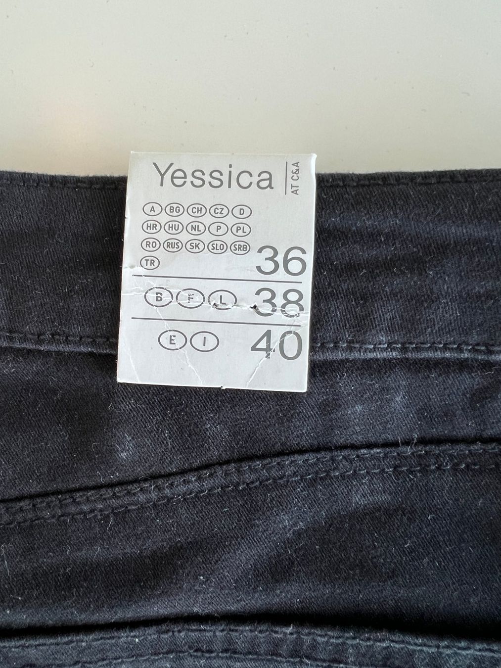 C&A Jeans: Yessica C&A Fuseau – Nuovo e nell'imballaggio originale da Horgen venduto da Esterina 9