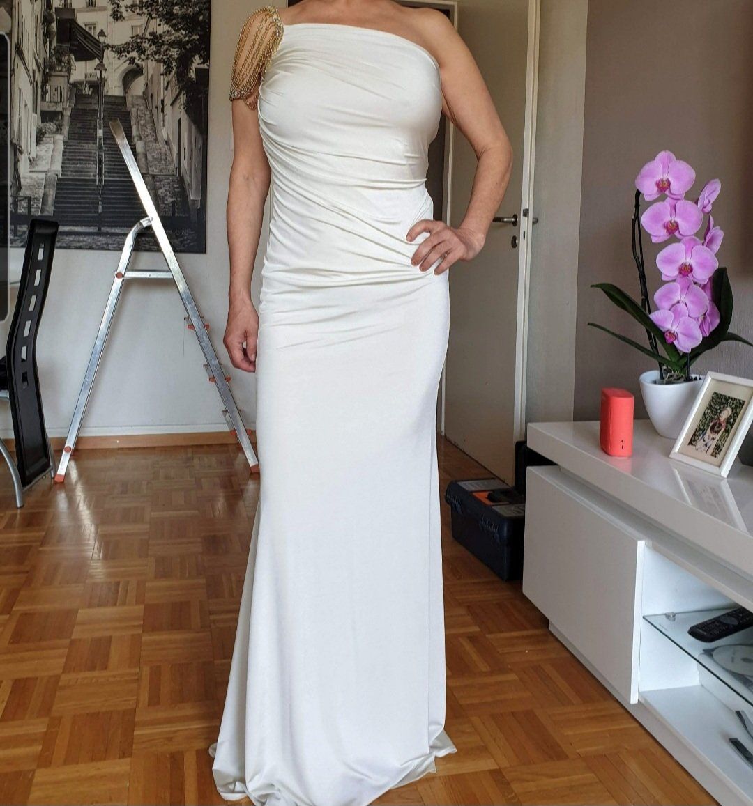 Kleider: Robe – Neu und originalverpackt aus Nax von mojy